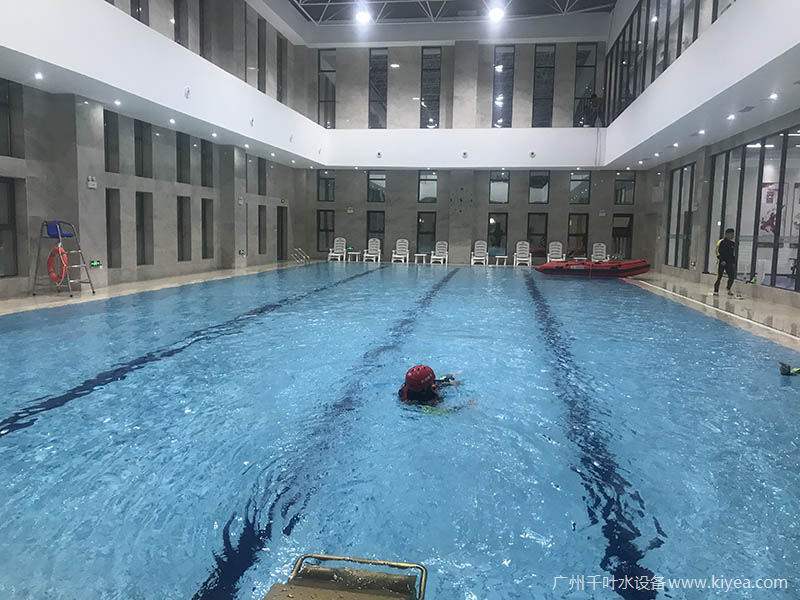 鯊魚(yú)激流健身器